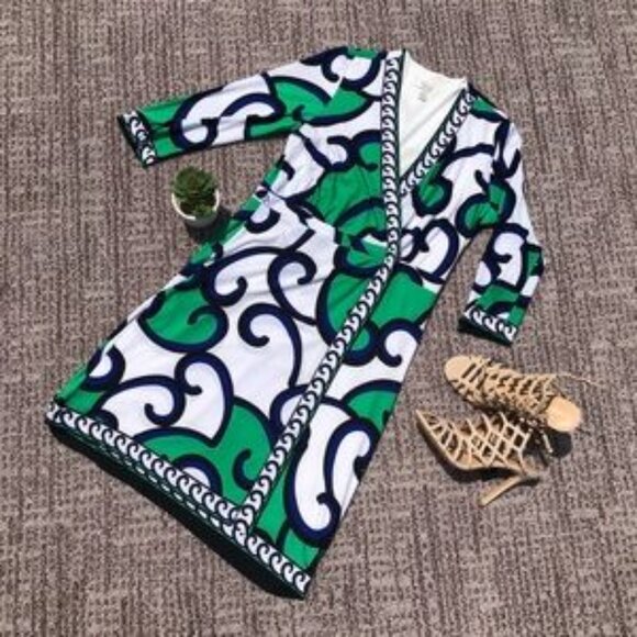 DressBarn 3/4 sleeve wrap dress - Picture 1 of 4